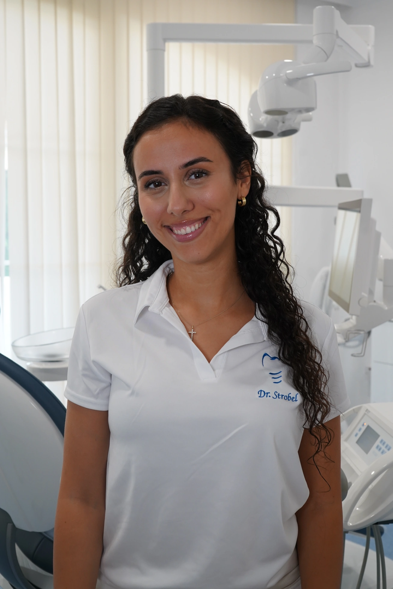 Dr. Naomi Strobel, dentist in Marbella
